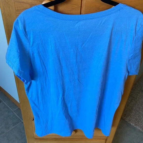 Old Navy Short Sleeve T-Shirt - Picture 3 of 3